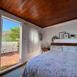 Bed & Breakfast And El Charco Azul